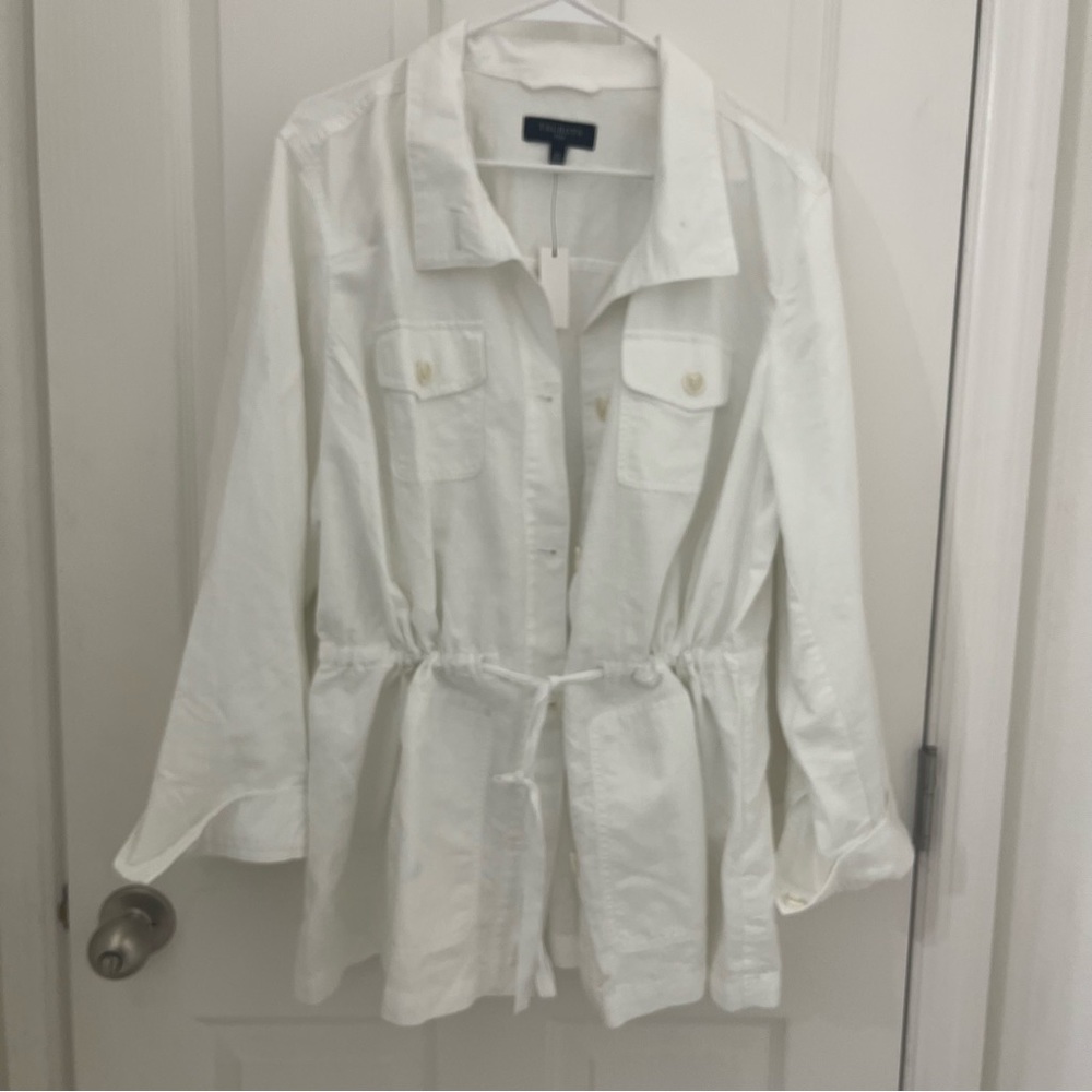 NWT Talbots Light weight white shirt/jacket. Size 2x.